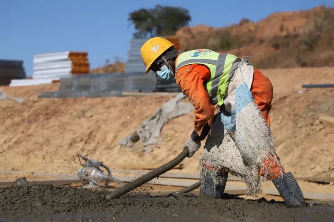 阿斯马拉矿建公辅项目铆足干劲开启新年工作，奋力实现2023开门红
