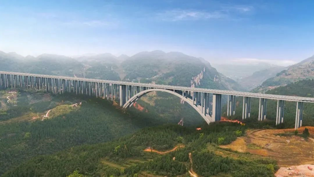 央视直播 | 水落河大桥智慧建造：以“中国精度”护航“中国速度”