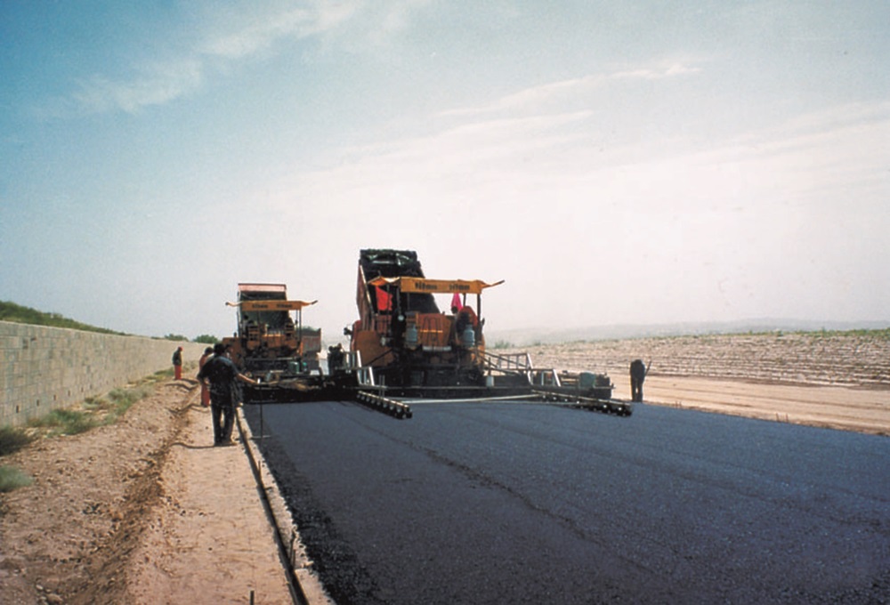 陕西榆林至靖阳高速公路