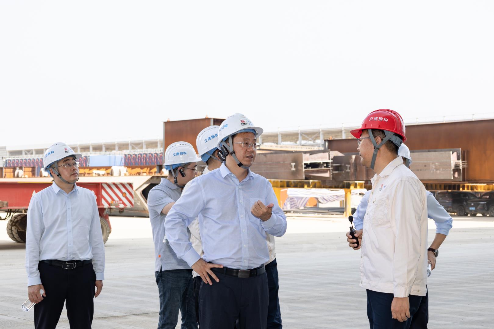 四川路桥党委委员、纪委书记焦利军带队到交建集团项目一线调研指导工作